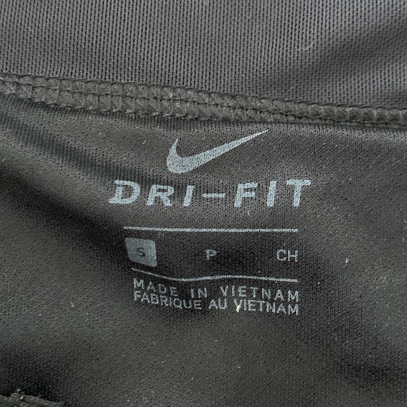 Nike girls youth shorts size youth S for age 8 colour black - Picture 6 of 6